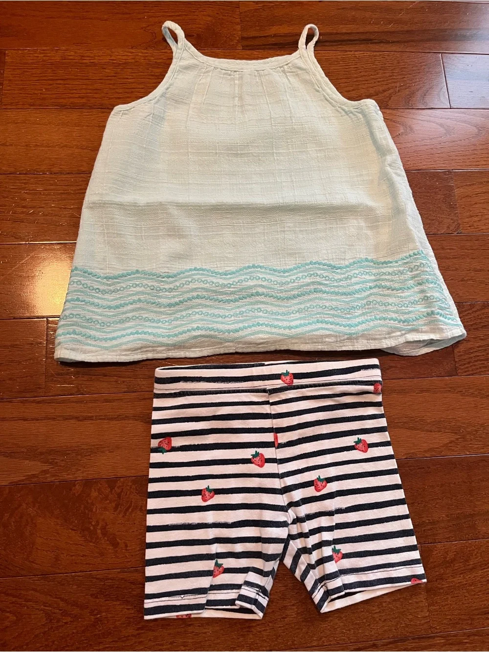 Old Navy Girls Multicolor Summer Matching Tops and Shorts Set